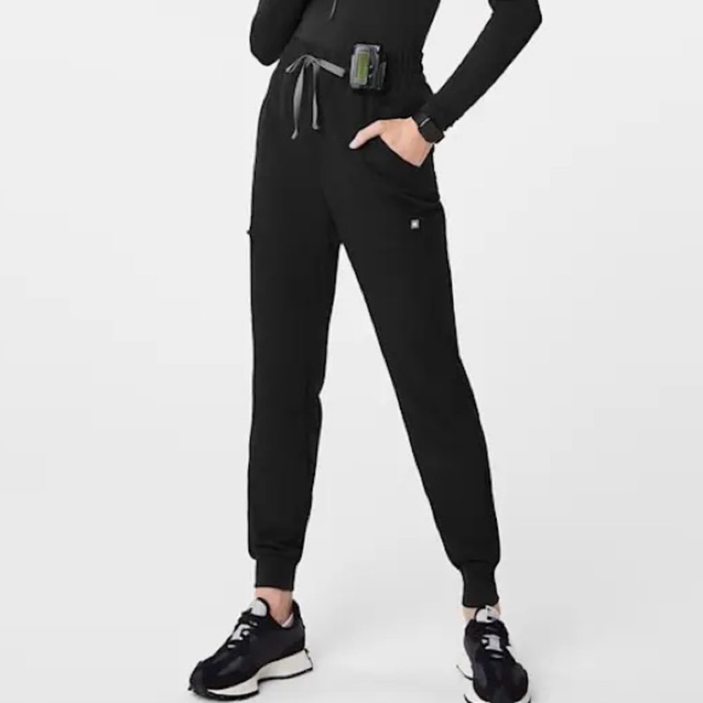 Figs Black Jogger Scrub Pants